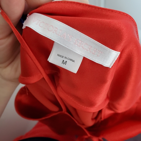 Victoria's Secret red babydoll negligee with bow - Picture 6 of 10